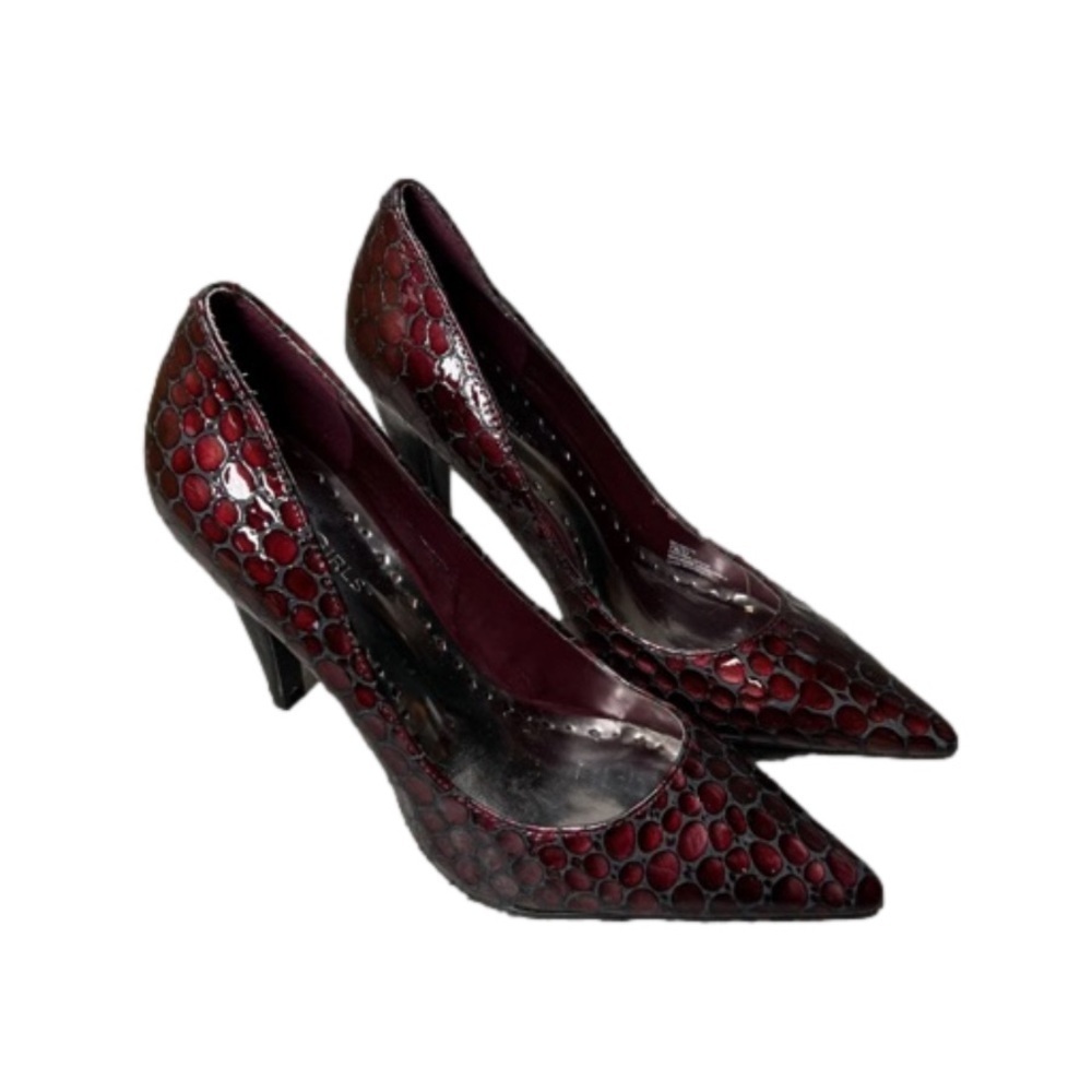 Bcbg pointed to heel
